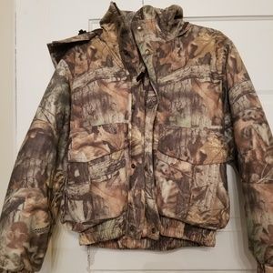 Cabela's Insulted  Camo Jacket